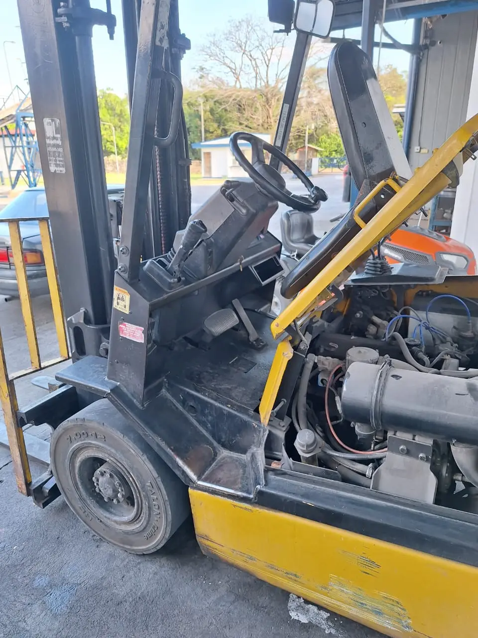 Capacitación en operación y mantenimiento de montacargas